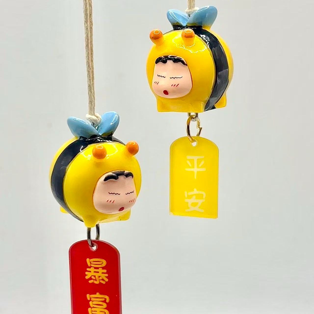 Crayon Shin-chan Bee Cosplay F - Car Mirror 评论和价格